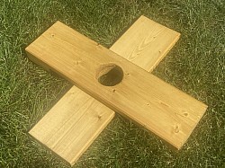 Holzkreuz 40 cm Loch 6 cm